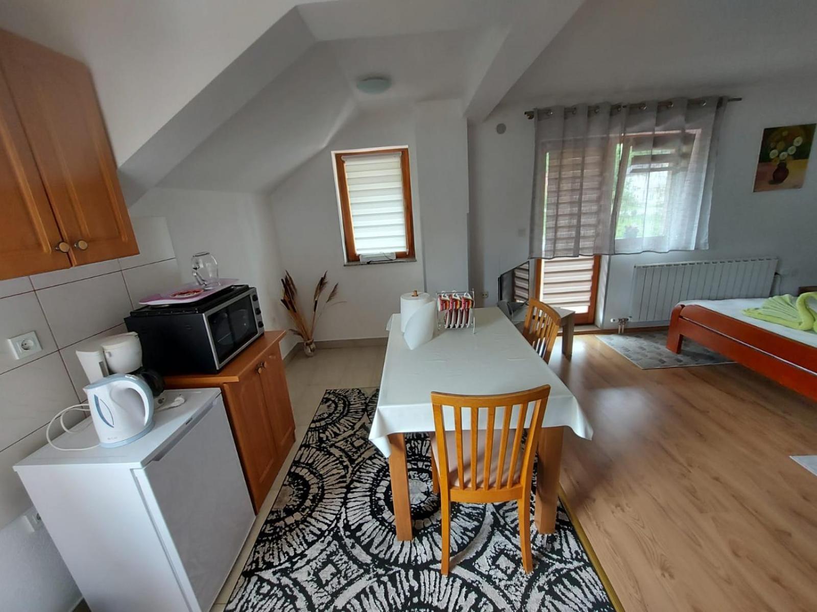 Apartments & Rooms Ramljak Korenica Quarto foto