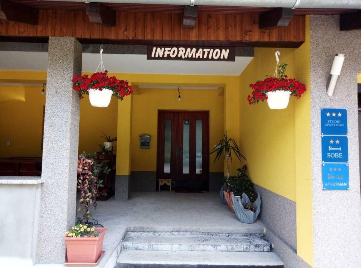 Apartments & Rooms Ramljak Korenica Exterior foto